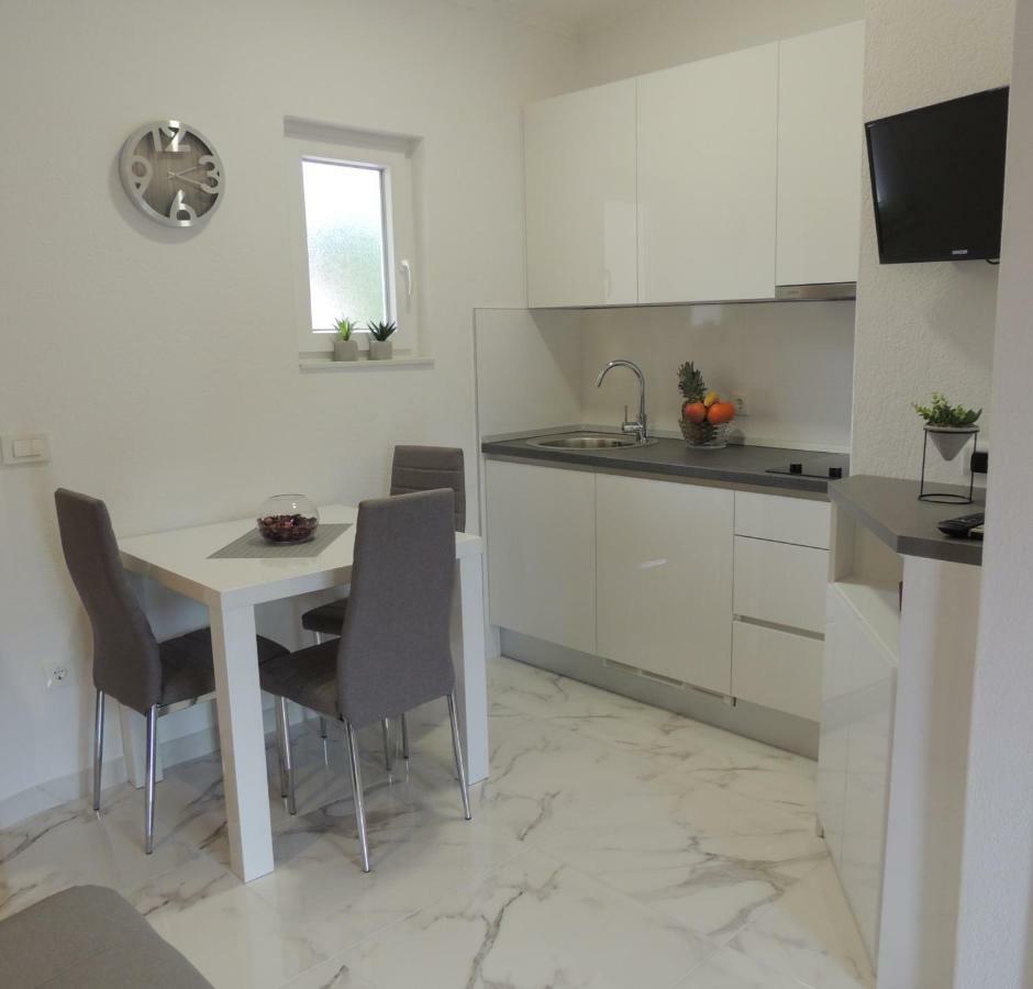 Apartments Palma Baška Voda Eksteriør bilde
